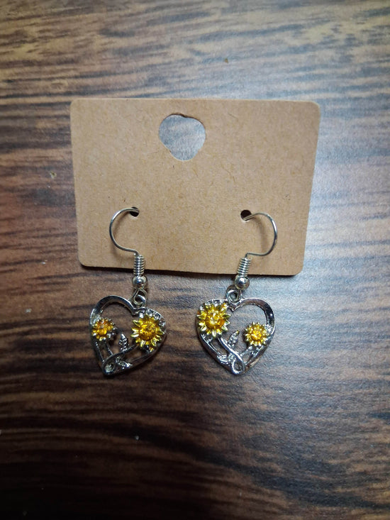Metal Sunflower Heart Earrings - SnazzySlothJewelers 